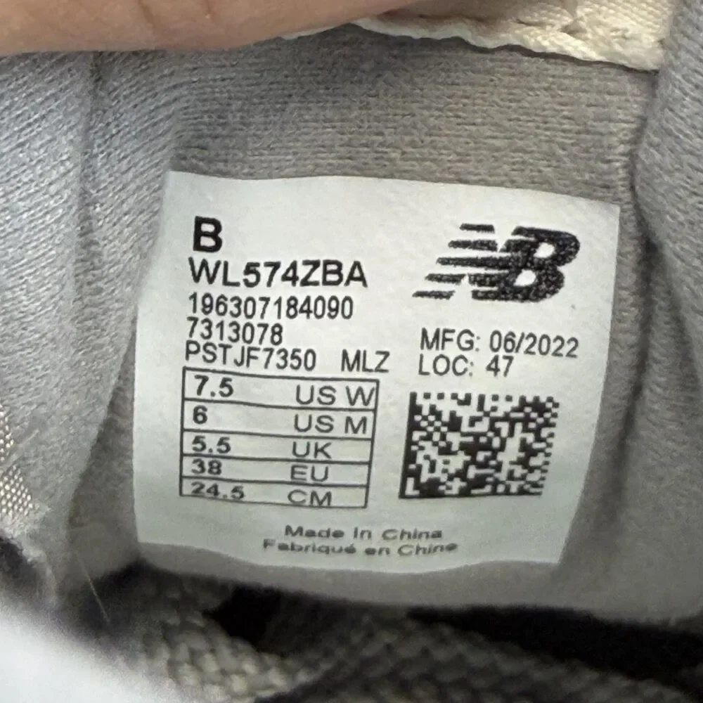 New Balance 574 Shoes Womens Size 7.5 B Gray Suede Platform Sneakers WL574ZBA